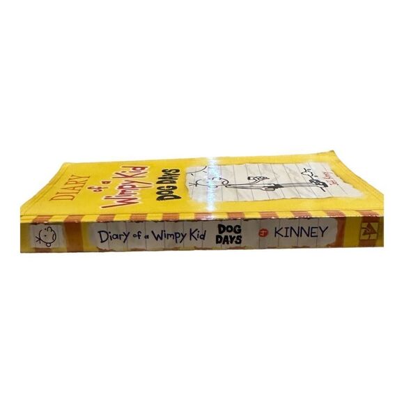 Dog Days (Diary of a Wimpy Kid #4) paperback - Picture 3 of 8